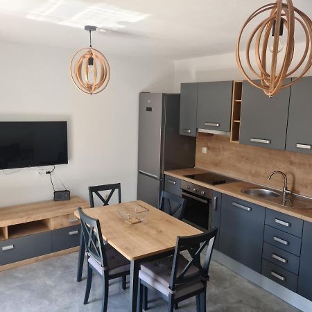 Hello Sunshine - Apartment On The Beach Zubovići Екстериор снимка